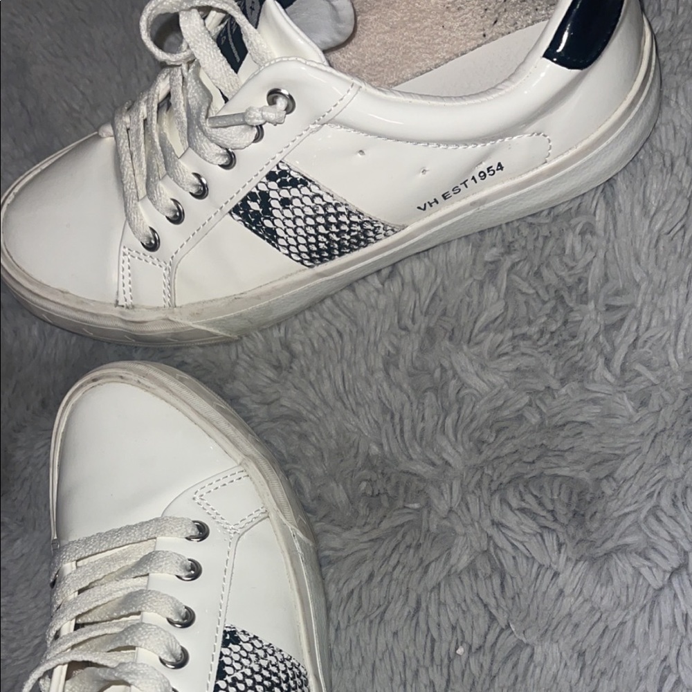 Vintage Havanas!! Size 7. New shoes, worn a handful of times!!